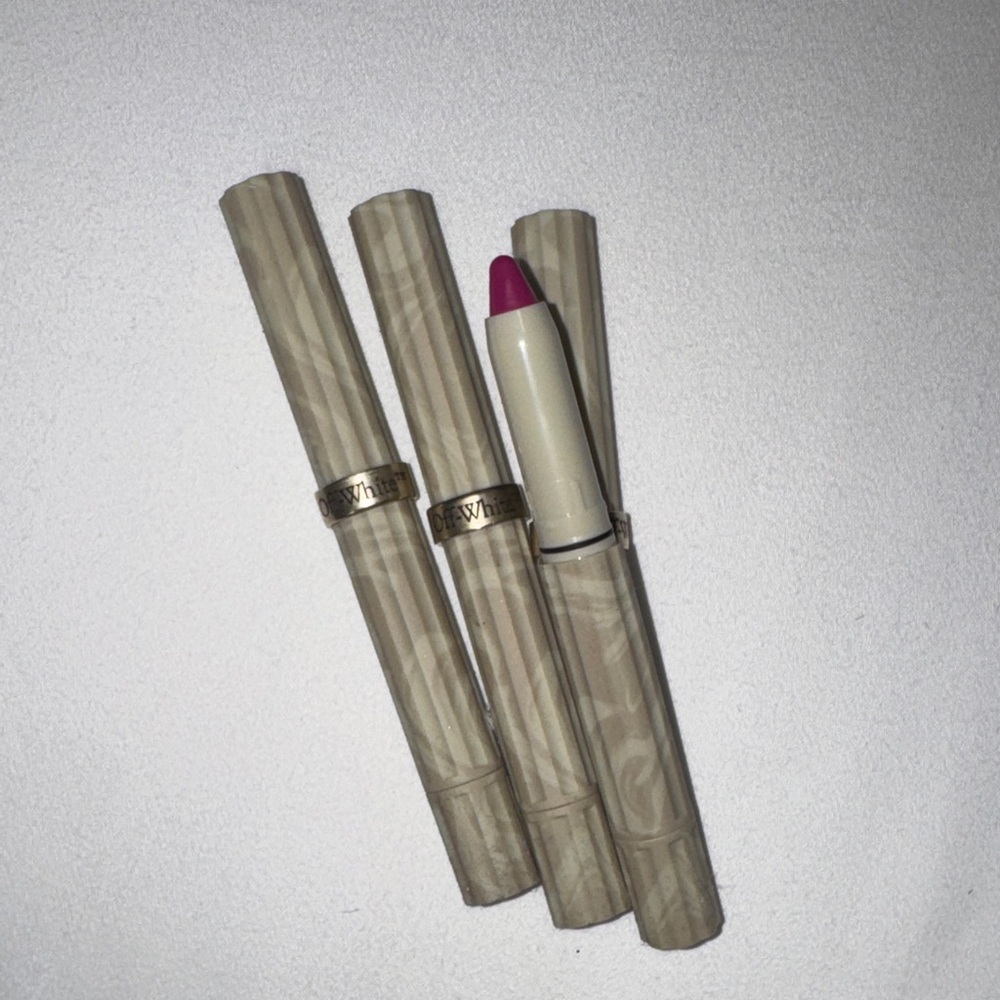 Off-White Lip Crayon in Rose Fuchsia